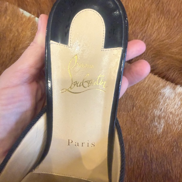 CHRISTIAN LOUBOUTIN BARRY DANDELION PATENT LEATHER Mules - Picture 7 of 9